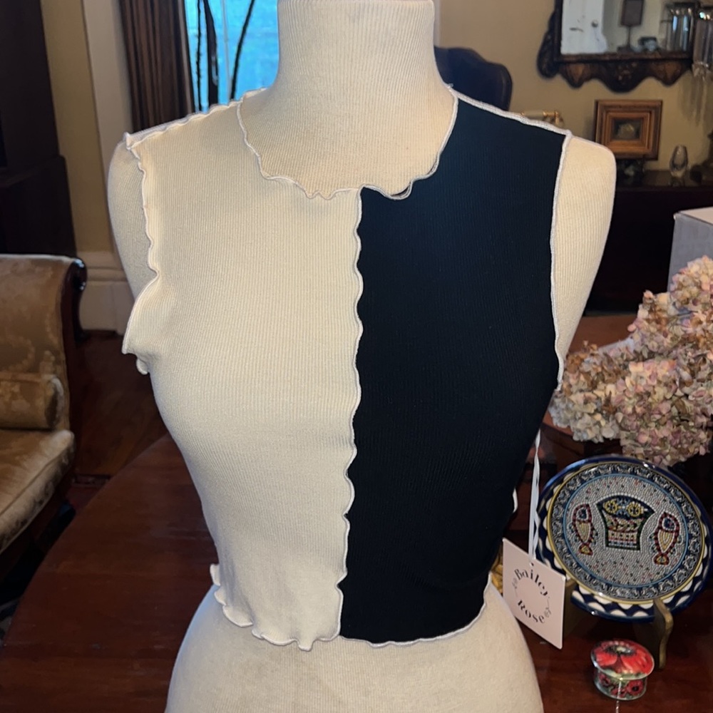 Bailey Rose Two Tone Ribbed Tank - Picture 7 of 12